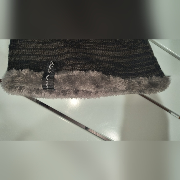 Black Humor unisex Winter knitted, Hat Good Beanie soft and Warm. - Picture 3 of 9